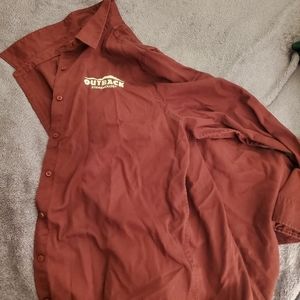 Maroon outback steakhouse button down shirt size xl